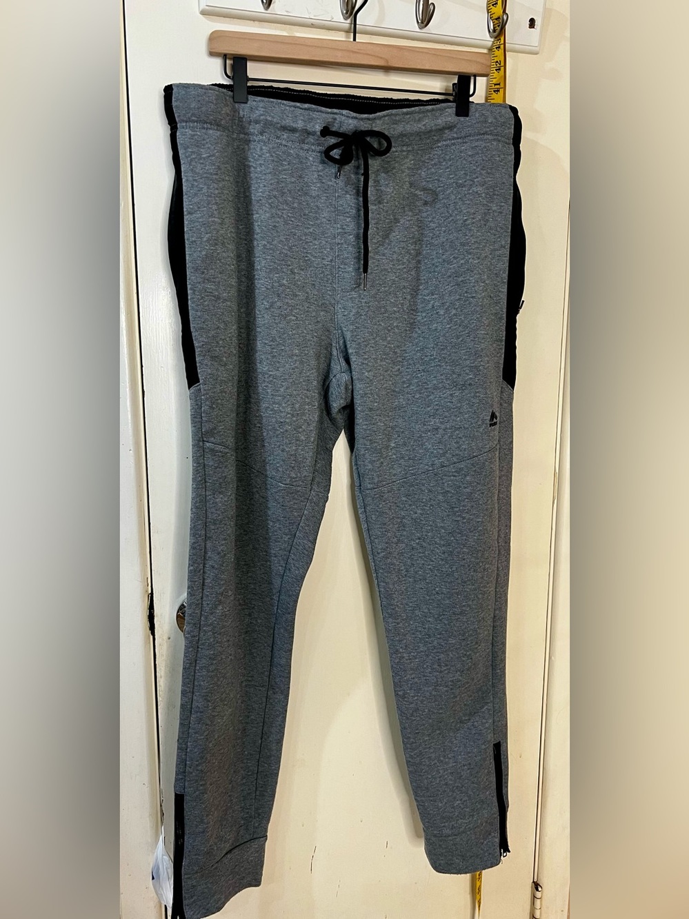 Men’s Gray Joggers - Comfortable Everyday Bottoms - XL